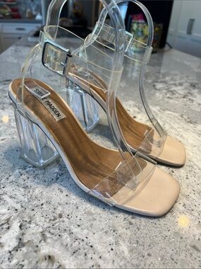 Steve Madden Camille Clear Block Heel Sandals Neutral Size 7 EUC